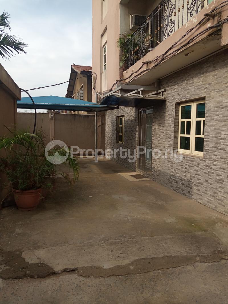 1 bedroom Flat / Apartment for rent Fadeyi Jibowu Yaba Lagos