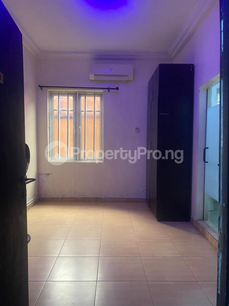 1 bedroom Flat / Apartment for rent  Alagomeji Yaba Lagos