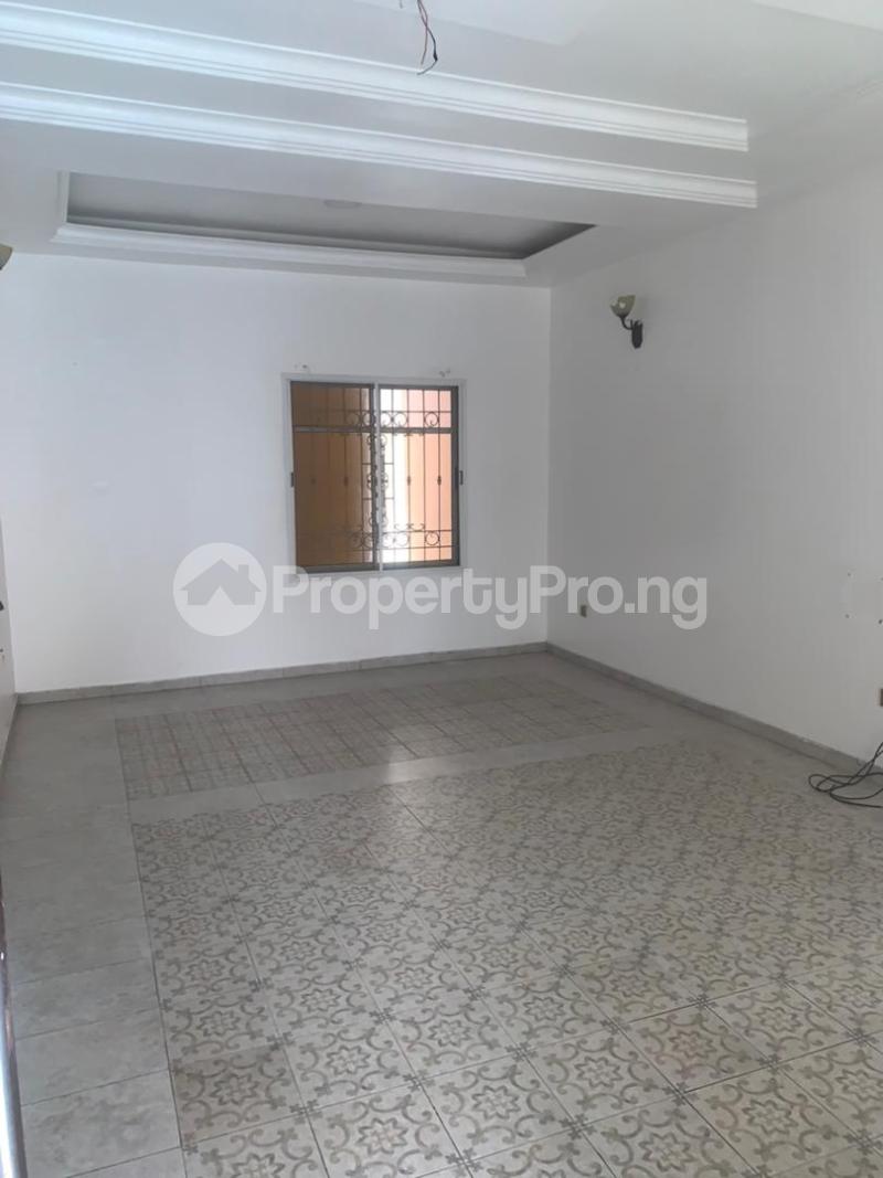 3 bedroom Flat / Apartment for rent chevron Lekki Lagos