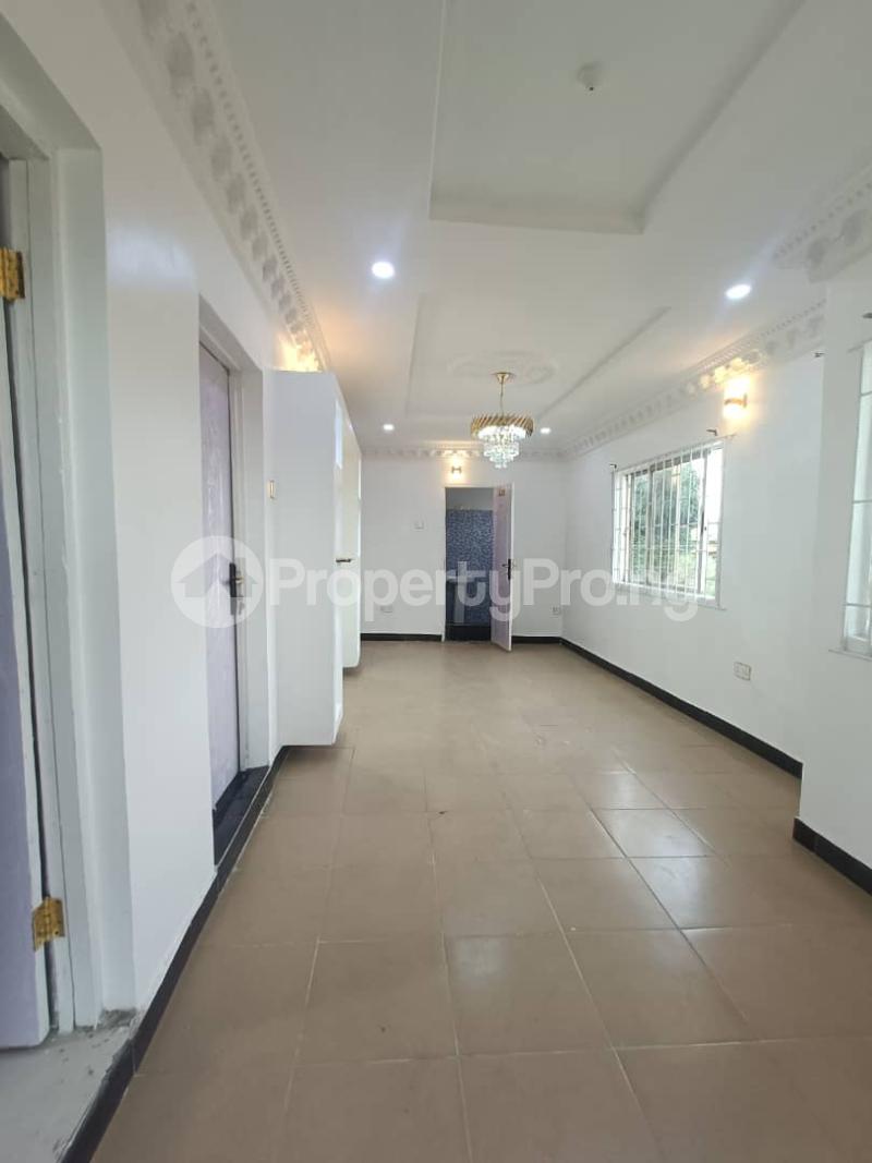 2 bedroom House for rent Mende Maryland Lagos