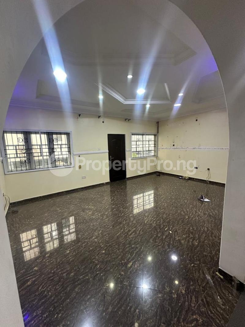 3 bedroom House for rent Millenuim/UPS Gbagada Lagos