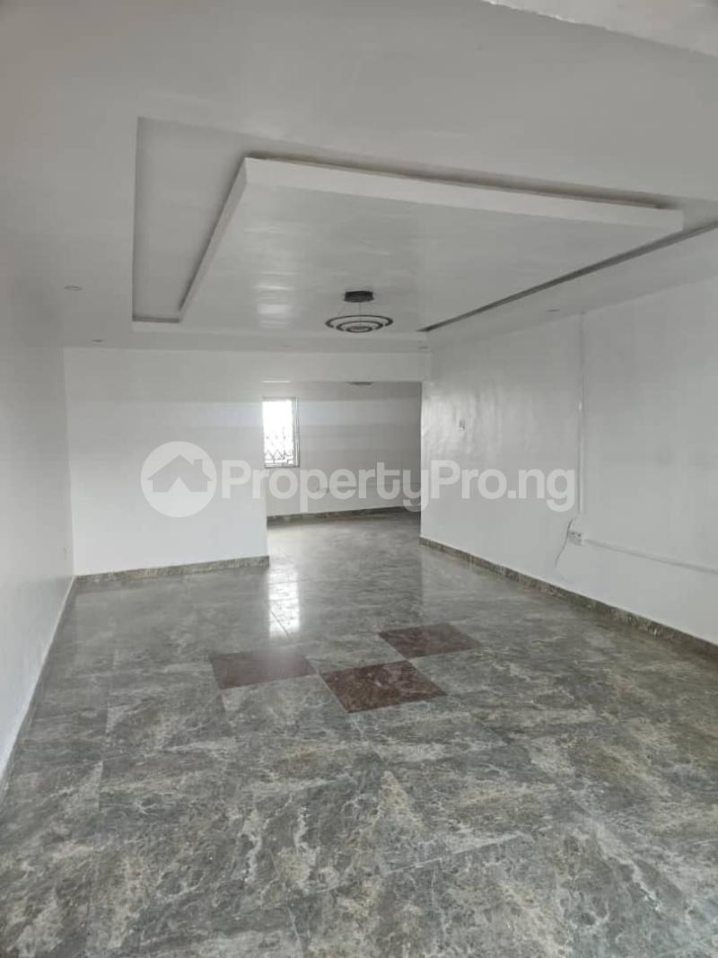 3 bedroom House for rent Mende Maryland Lagos