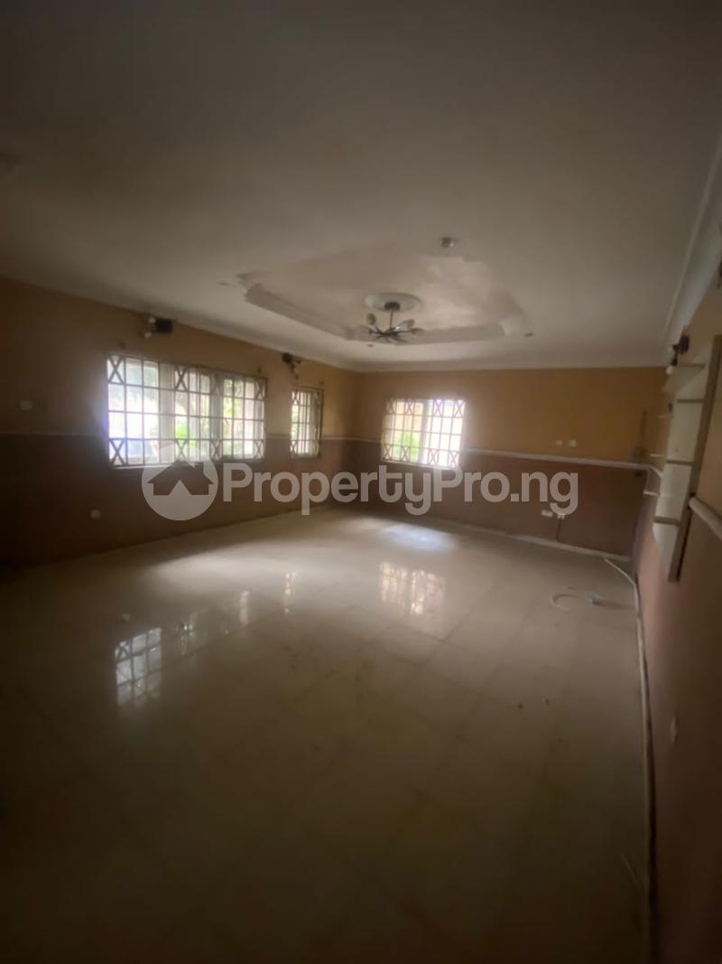 3 bedroom House for rent Shitta, Surulere Lagos