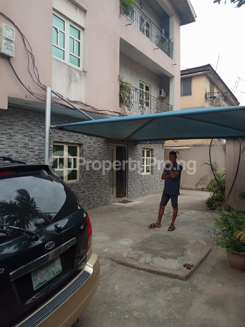 1 bedroom Flat / Apartment for rent Fadeyi Jibowu Yaba Lagos