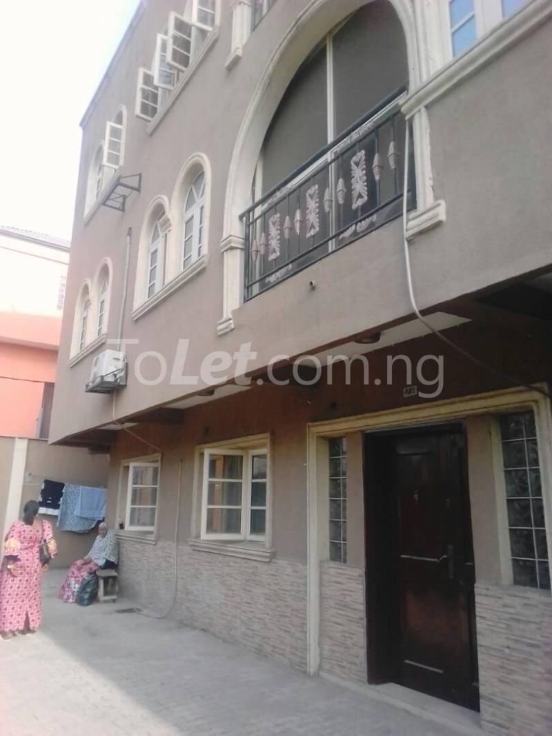 2 bedroom Flat / Apartment for rent   Alagomeji Yaba Lagos