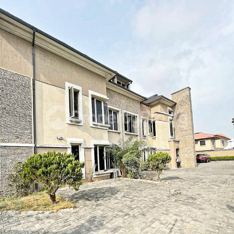 3 bedroom Flat / Apartment for rent Lekki Phase 1 Lekki Lagos