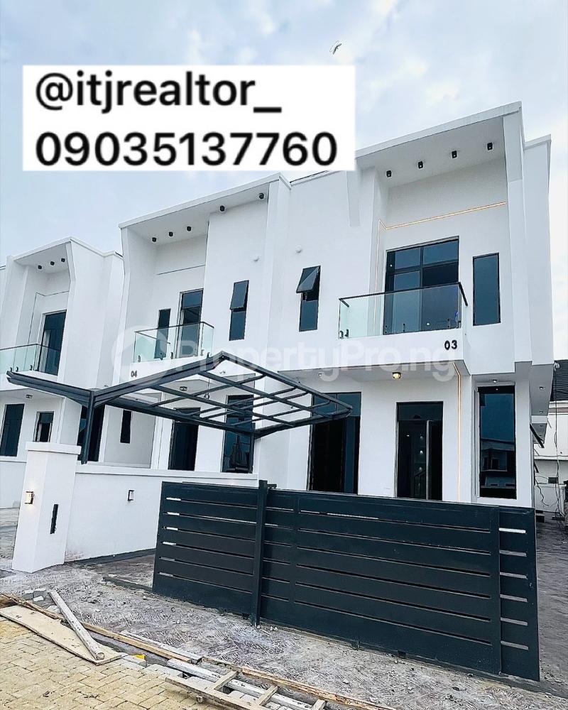 4 bedroom House for sale 2nd Toll Gate, Lekki Lagos