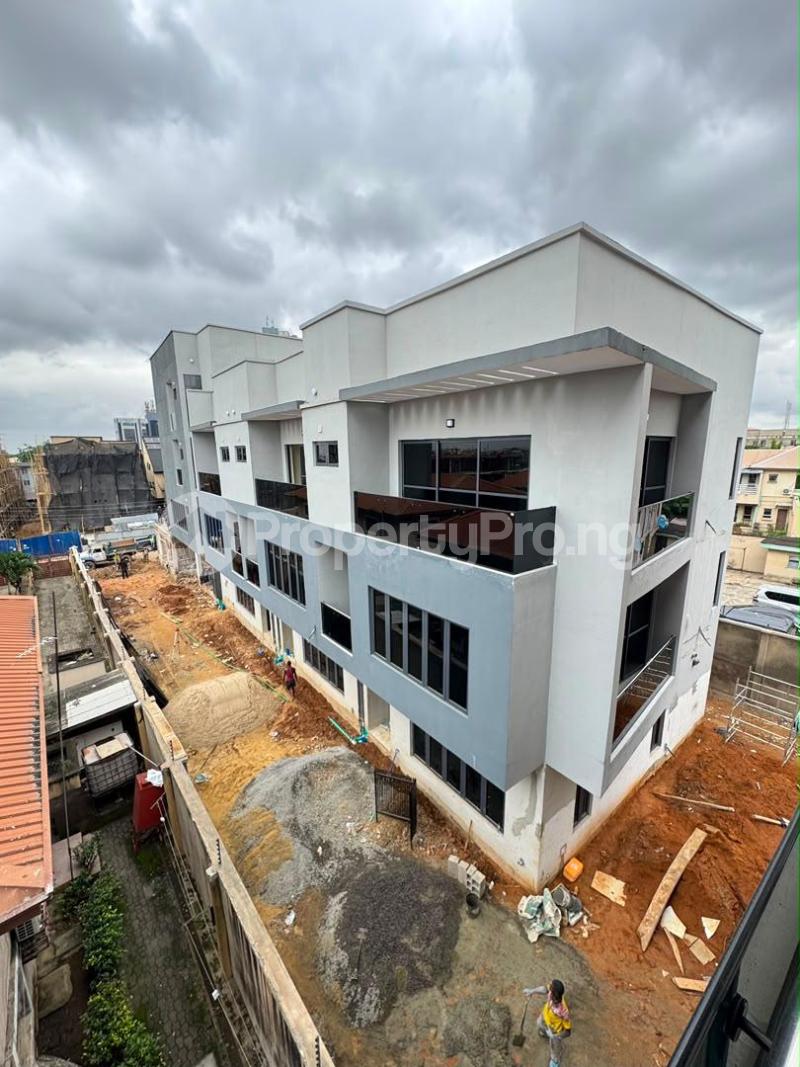 4 bedroom House for sale Maryland Lagos