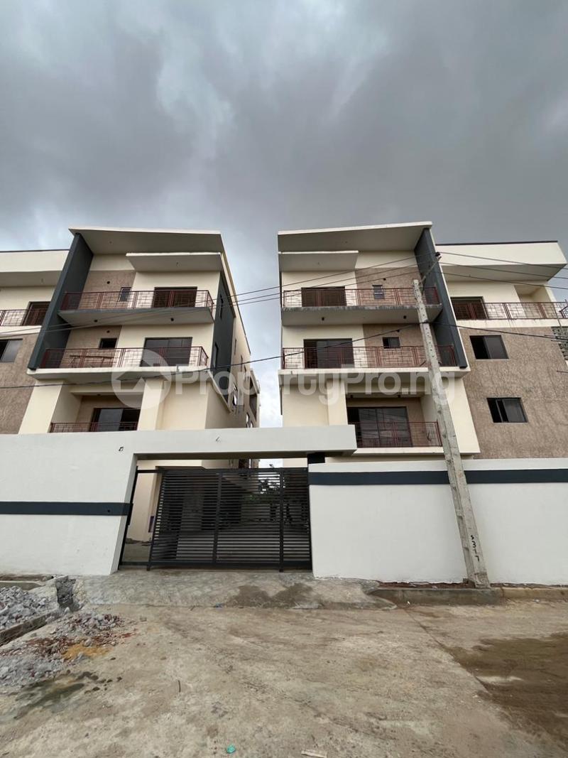 4 bedroom House for sale Obanikoro Shomolu Lagos