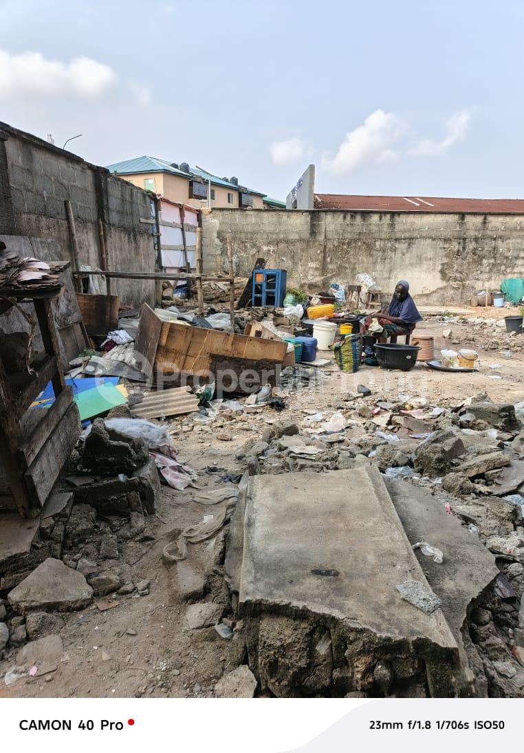 Land for sale Kayode Street Abule-Ijesha Yaba Lagos