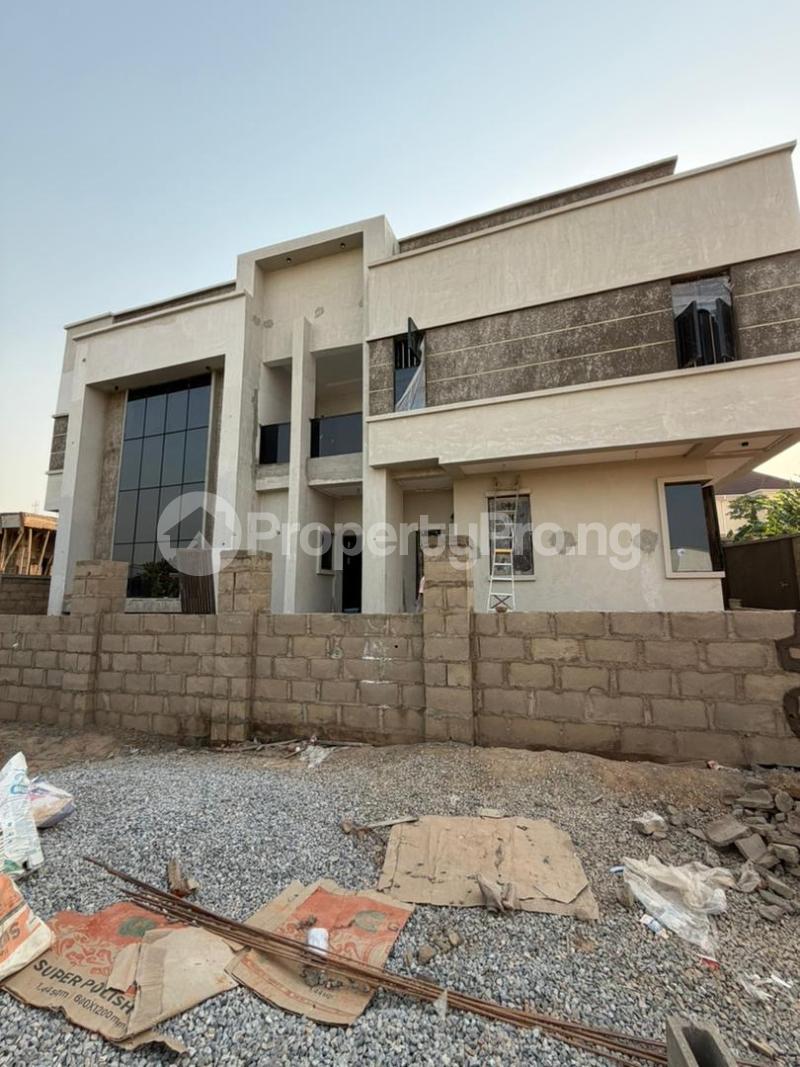 4 bedroom House for sale Carlton Gate Estate, Akobo Ibadan Oyo