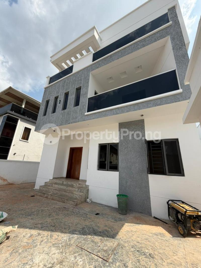 5 bedroom House for sale Kolapo Ishola Gra, Akobo Ibadan Oyo