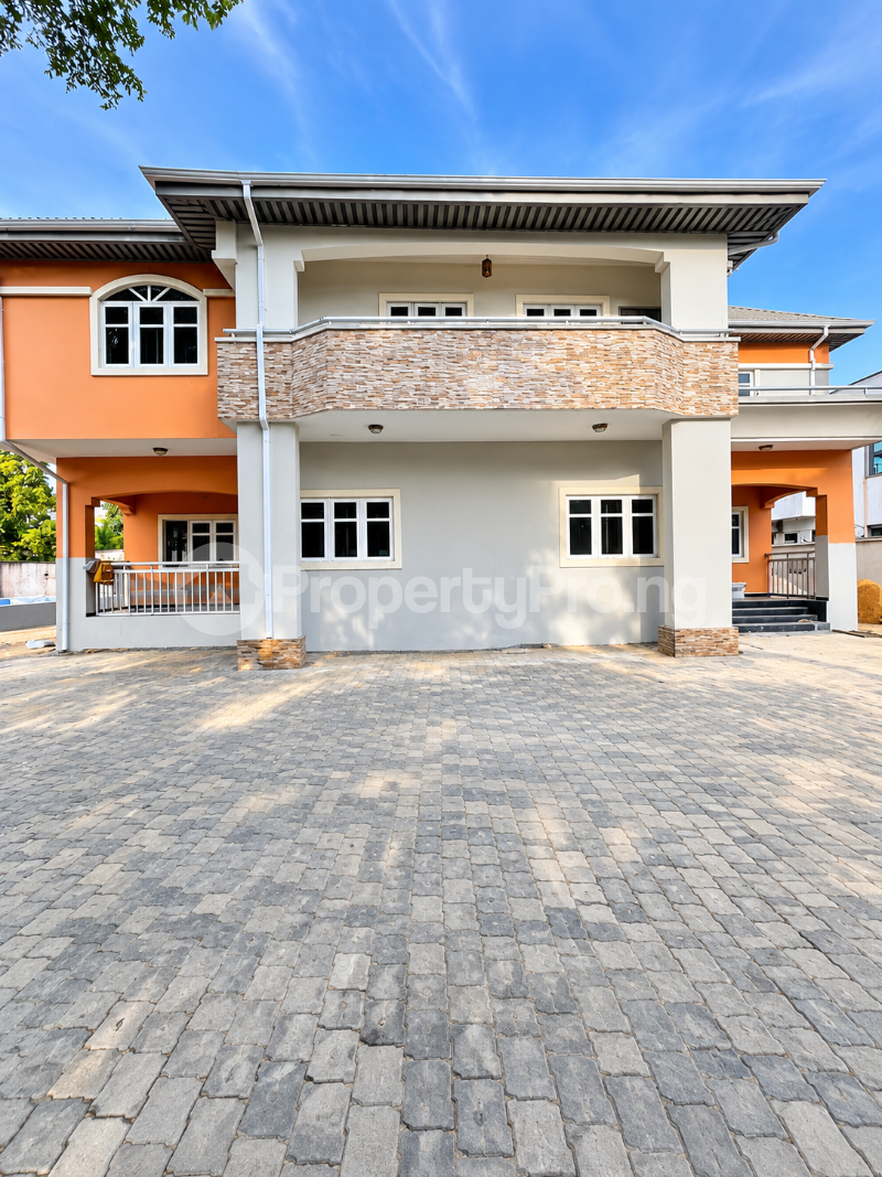 Commercial Property for rent Lekki Phase 1 Lekki Lagos