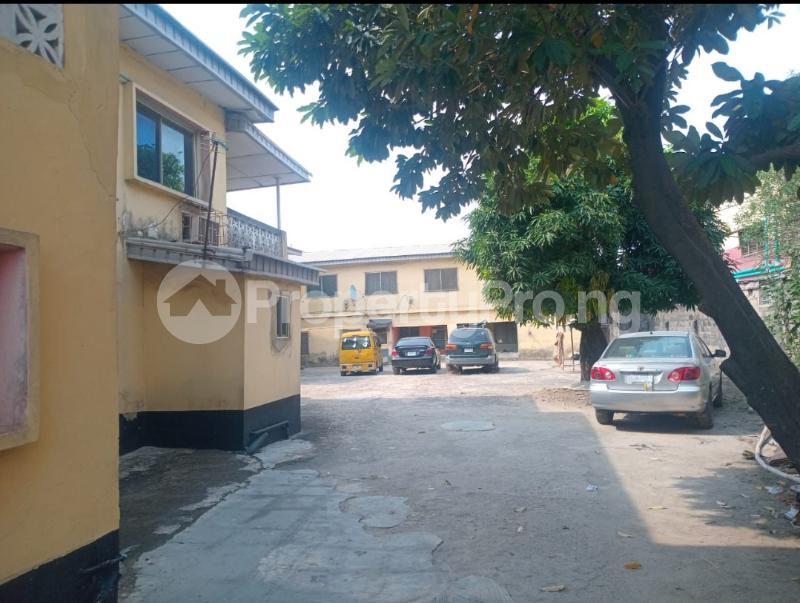 House for sale Off Adekunle Kuye Street Aguda, Adelabu Surulere Lagos