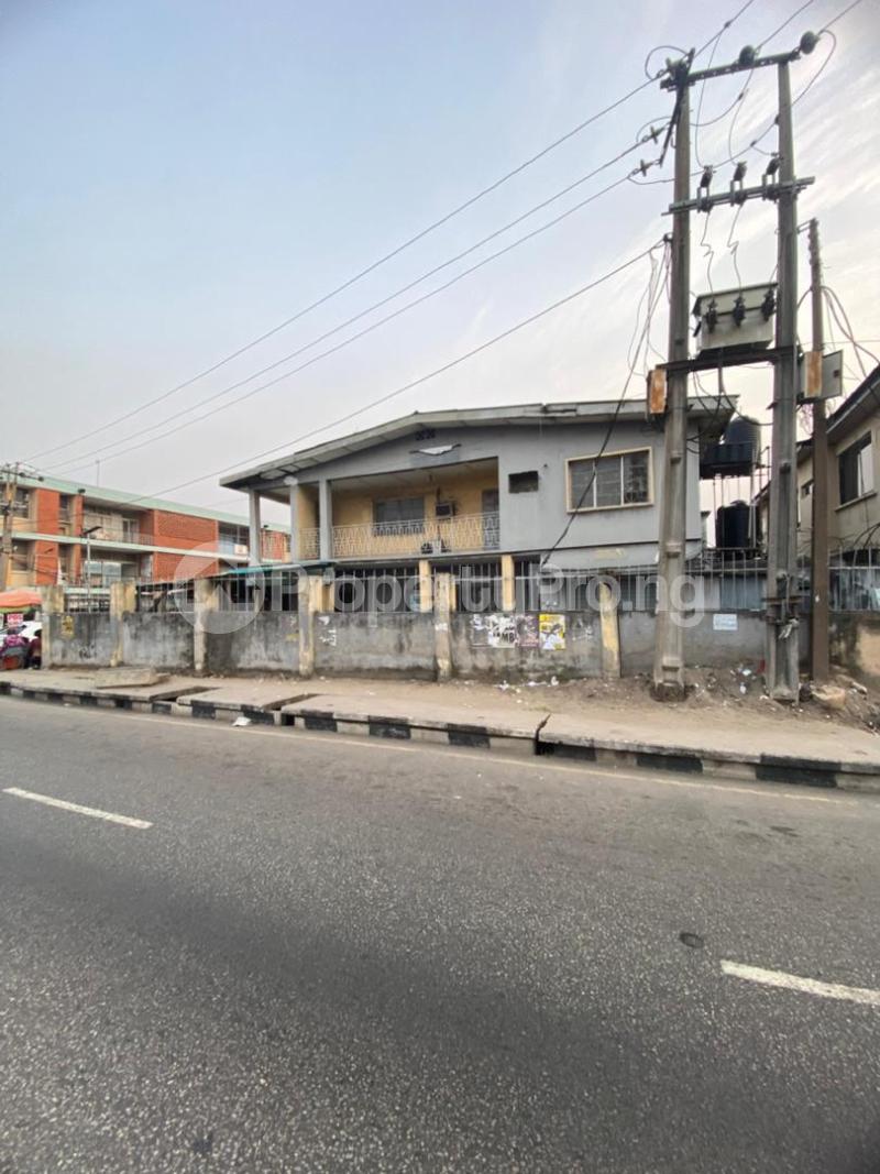 Commercial Property for rent Ogunlana Surulere Lagos
