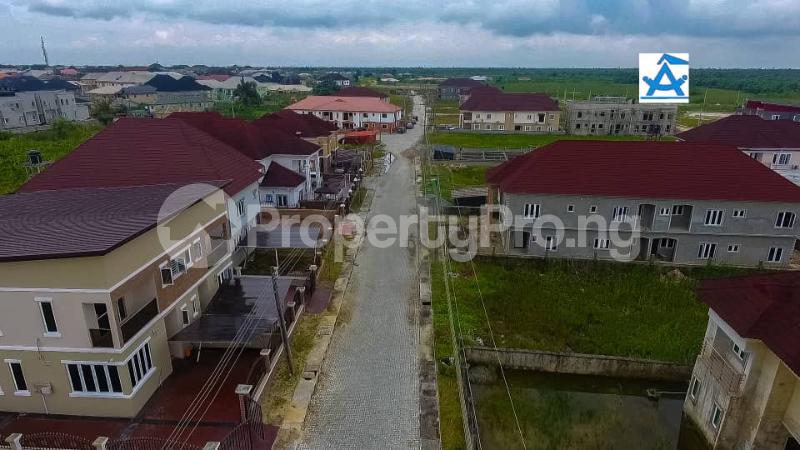 Land for sale Kingdom Hall Bustop Amity Estate/ Near The Novare Shoprite Sangotedo Ajah Lagos