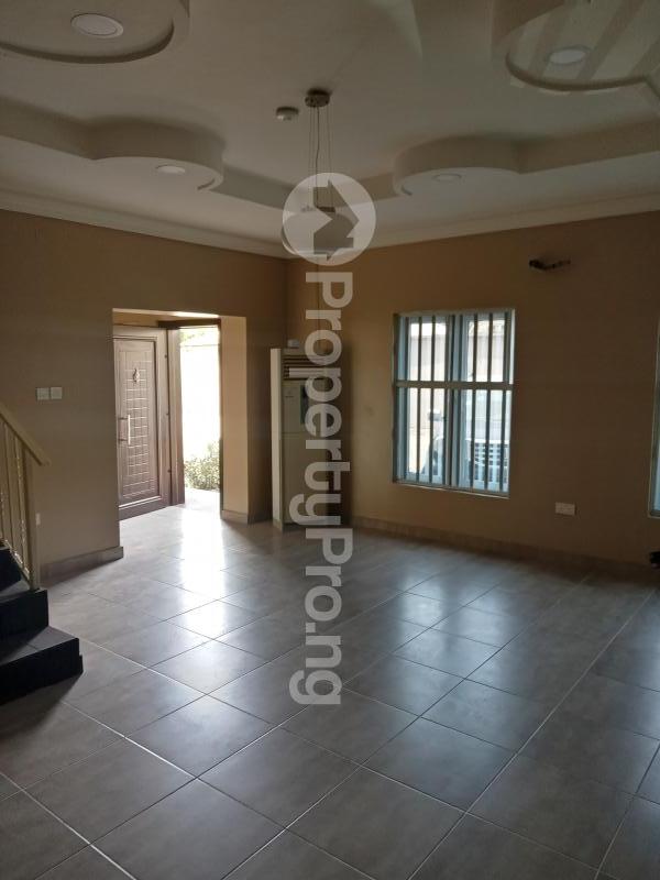 4 Bedroom Flat / Apartment in Omole phase 1 Ojodu Lagos Flat