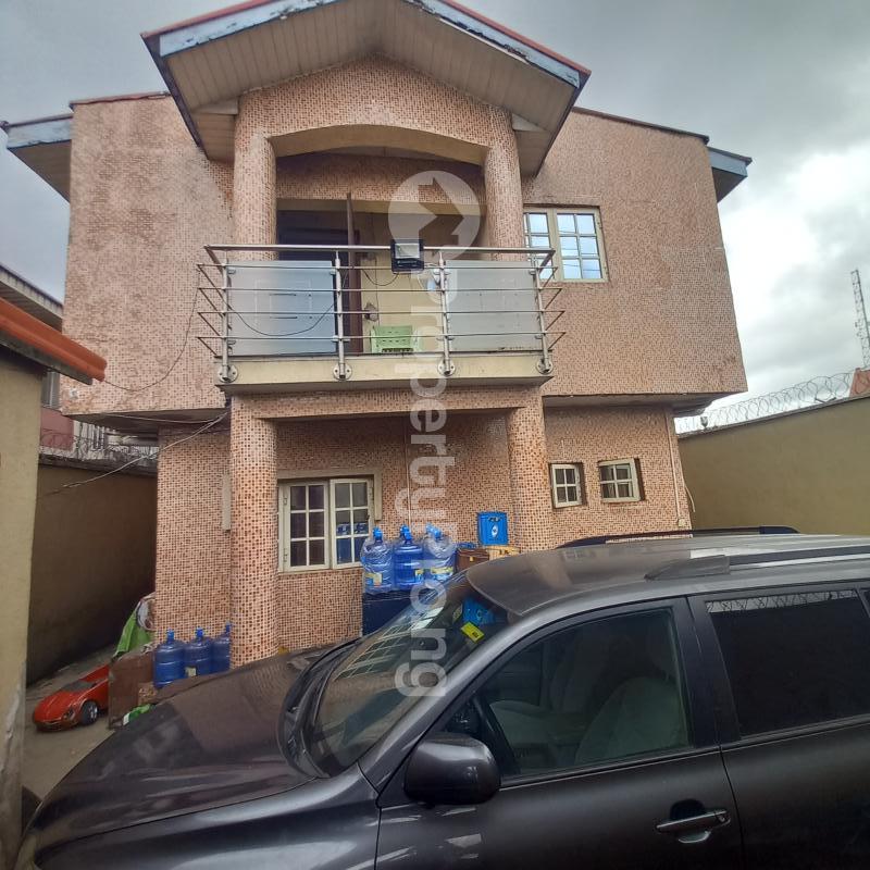 3 bedroom Flat / Apartment for rent Ifako-gbagada Gbagada Lagos