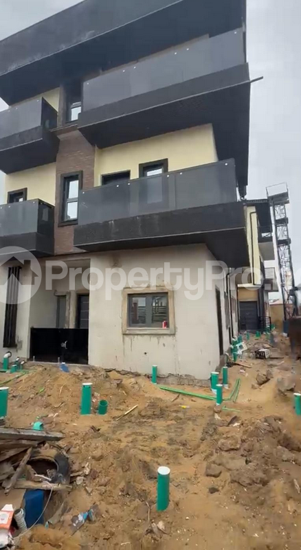 3 bedroom Flat / Apartment for sale Soluyi Bariga Lagos