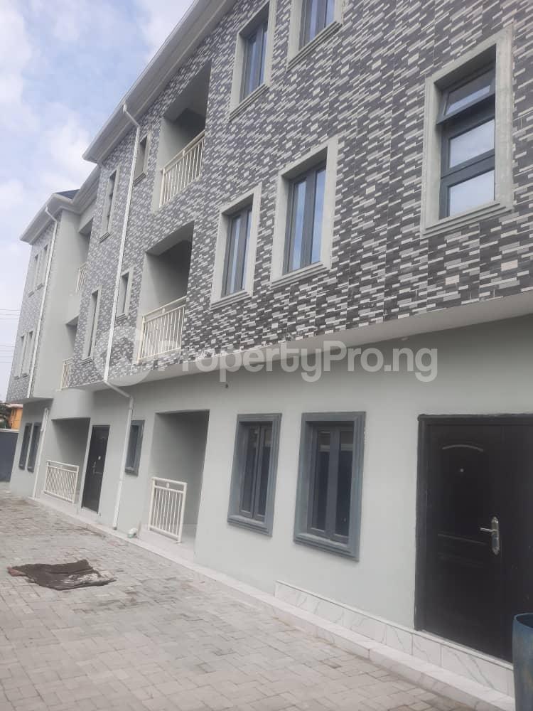 10 bedroom Flat / Apartment for sale Abraham adesanya estate Ajah Lagos