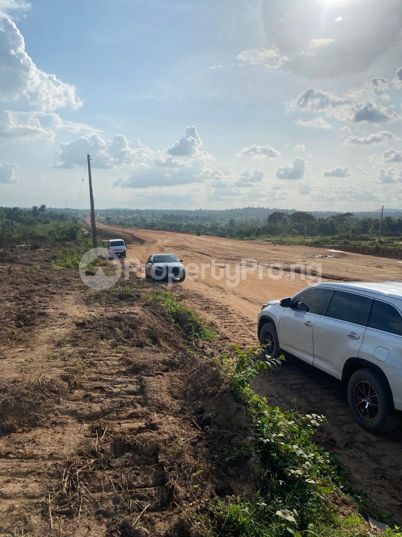 Land for sale Akala Express Ibadan Oyo