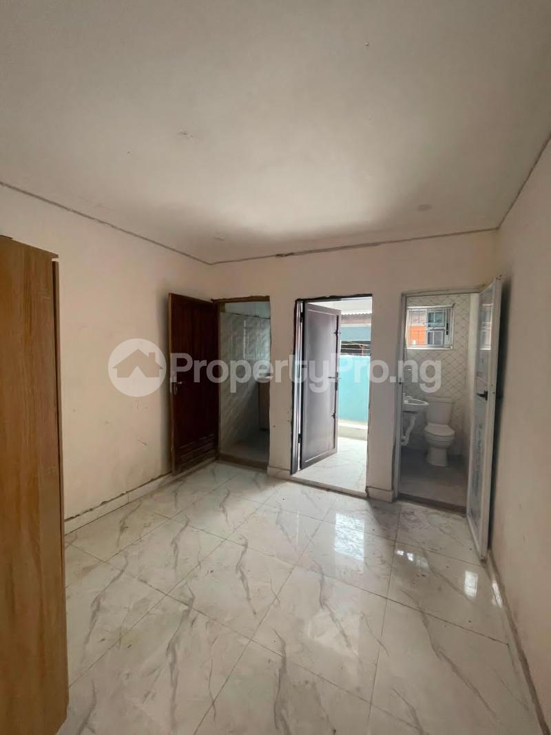 1 bedroom Flat / Apartment for rent Agboyi Road Alapere Kosofe/Ikosi Lagos