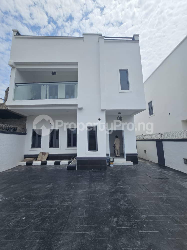 4 bedroom House for sale Along Von Garden Estate Road Lugbe Lugbe Abuja