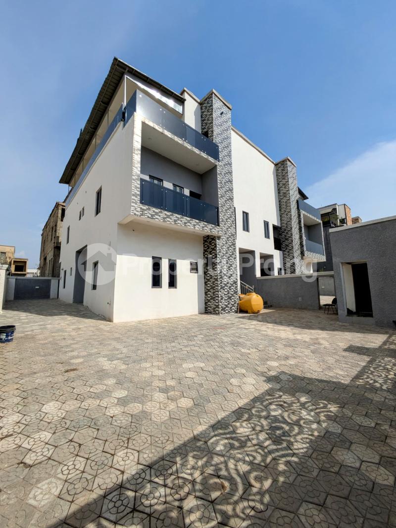 5 bedroom House for sale Close To Turkey Hospital Idu Abuja