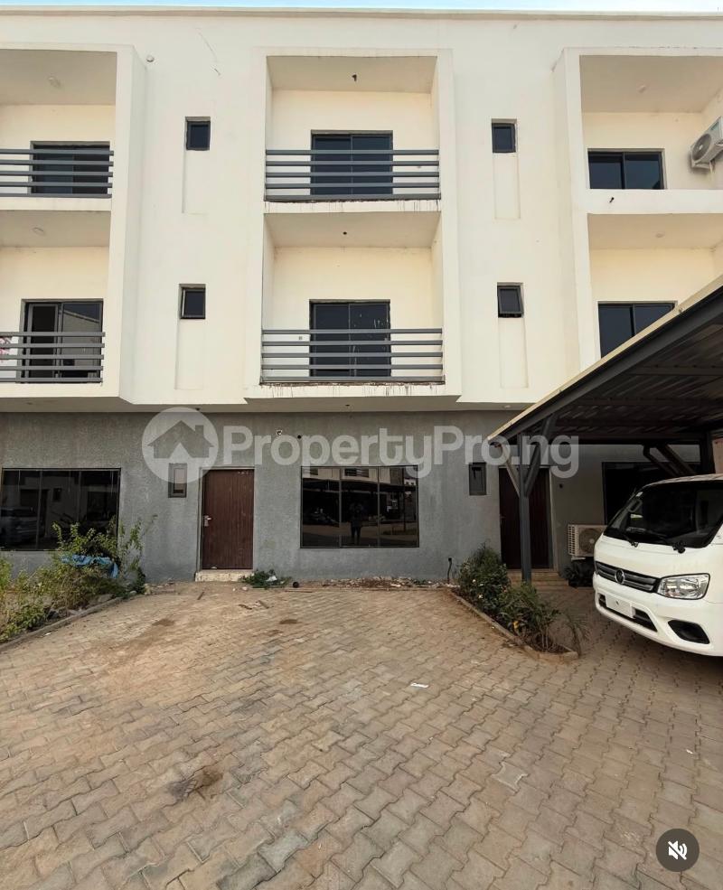 4 bedroom House for sale Jahi Abuja