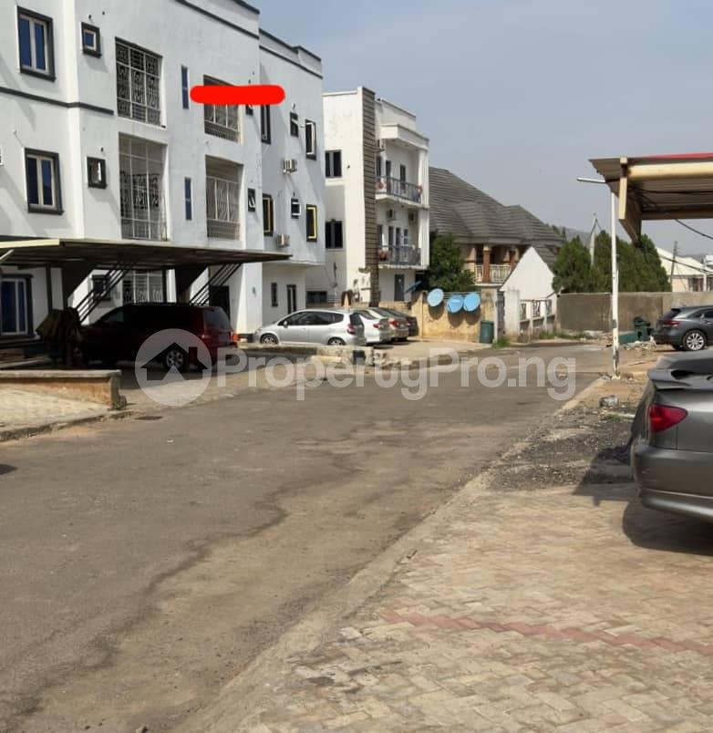 4 bedroom Flat / Apartment for sale Mini Estate Dawaki Abuja