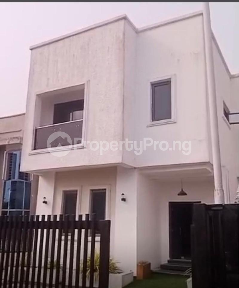 4 bedroom House for sale 5 Mins Drive From Novare Shoprite Sangotedo Ajah Lagos