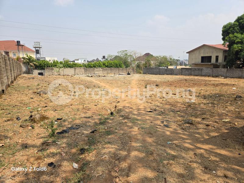 Land for sale Close To Nnpc Guzape Abuja