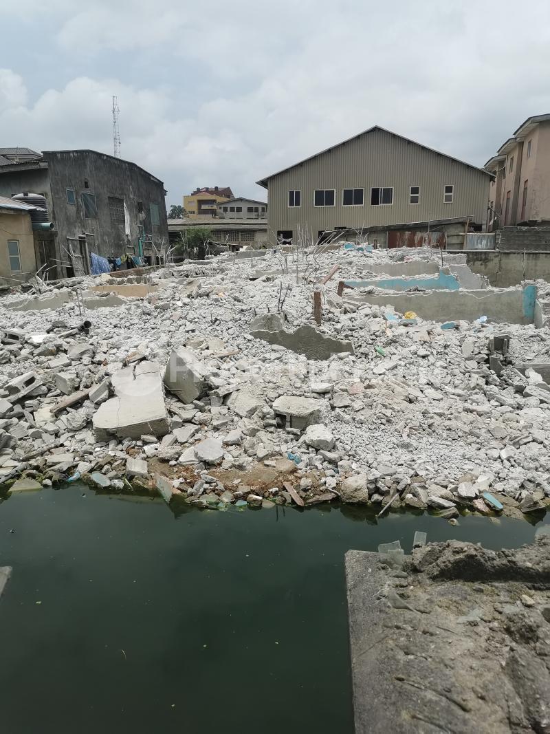 Land for sale Olawunmi Street Off Olufeyisan Oworonshoki Gbagada Lagos