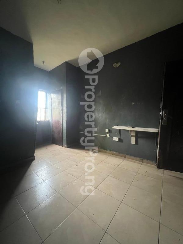 1 bedroom Flat / Apartment for rent Off College Road Ifako-ogba Ogba Lagos