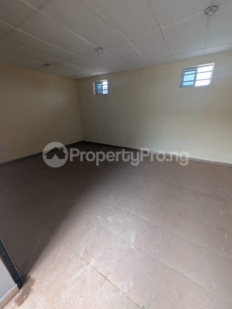 Commercial Property for rent Aiyegoro Along Kolapo Ishola Gra Akobo Ibadan Oyo