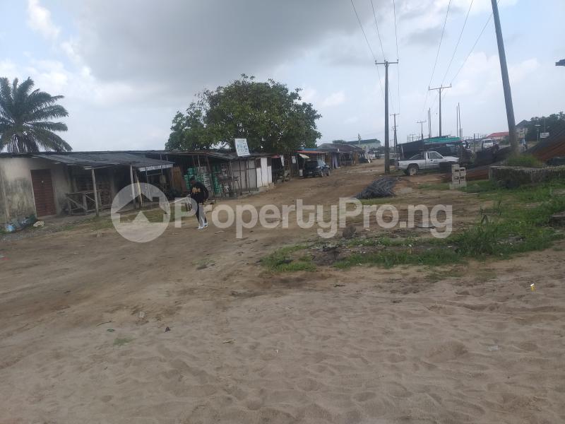Land for sale Km 35 Lekki Epe Expressway, Lakowe Town By Golf Course Road Lakowe Ajah Lagos
