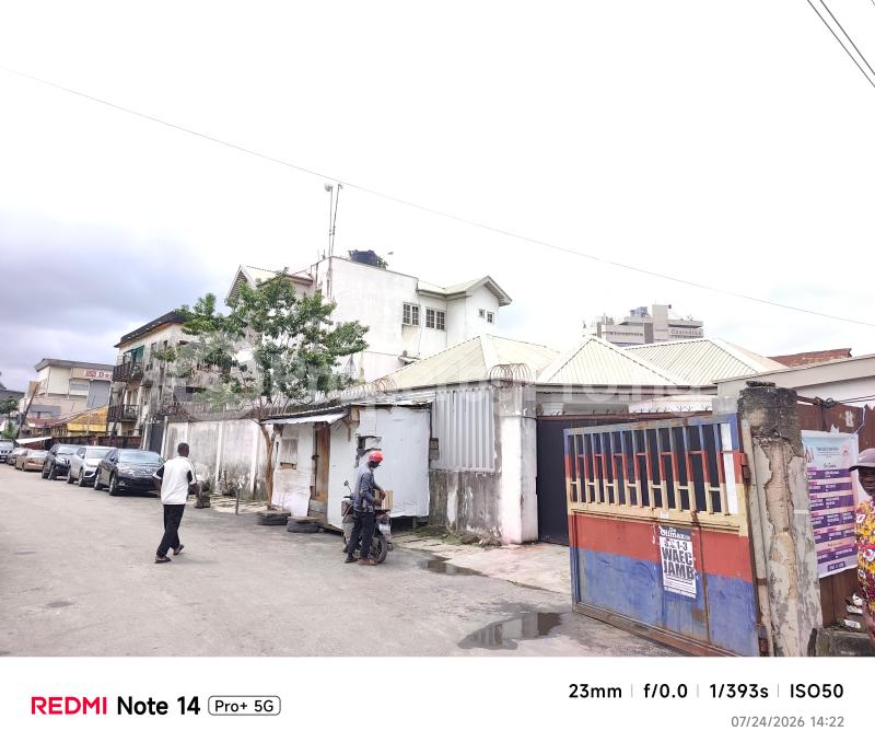 4 bedroom Commercial Property for sale Aje Street Off Muritala Muhammad Way Yaba Lag Alagomeji Yaba Lagos