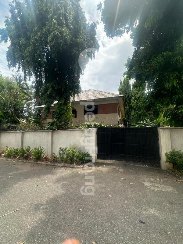 4 bedroom House for rent Off Ogundana Crescent, Allen Avenue Ikeja Lagos