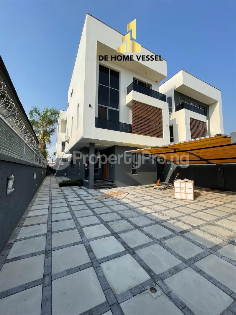 5 bedroom House for sale Lekki Lagos