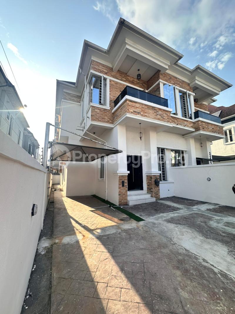 4 bedroom House for rent Chevron Alternative Routes chevron Lekki Lagos
