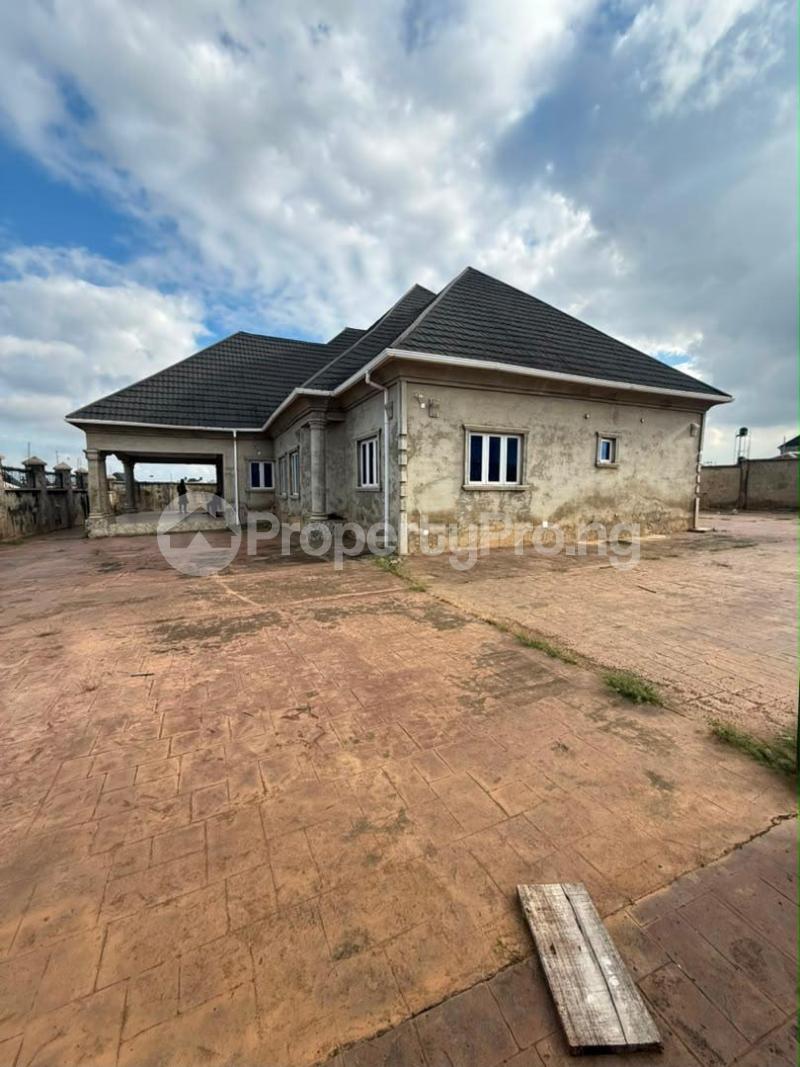 5 bedroom House for sale Festac Elewuro Akobo Ibadan Akobo Ibadan Oyo