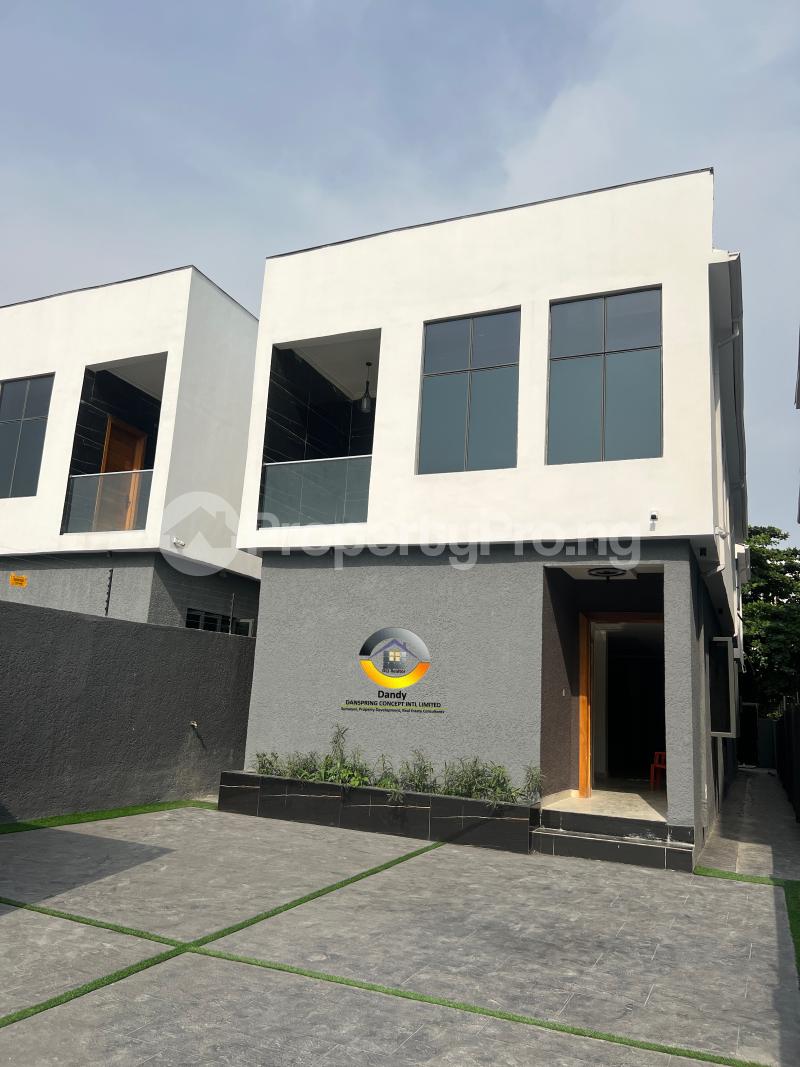 5 bedroom House for sale Lekki Lagos