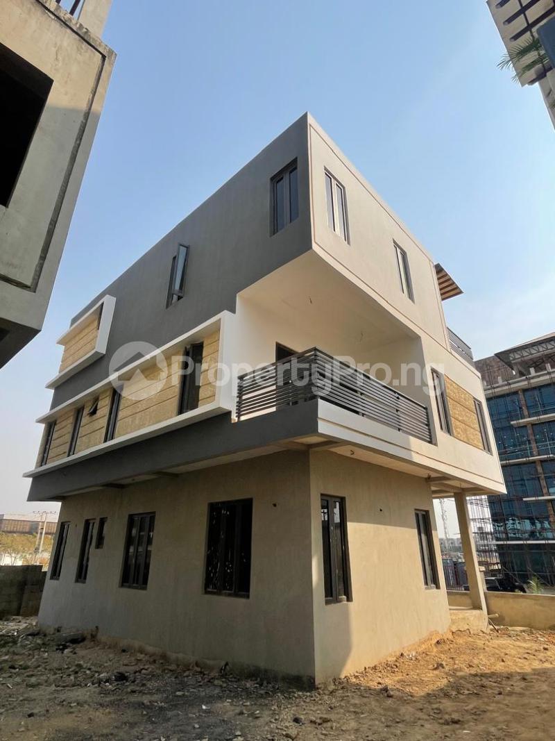 5 bedroom House for sale By Gilmore Jahi Abuja