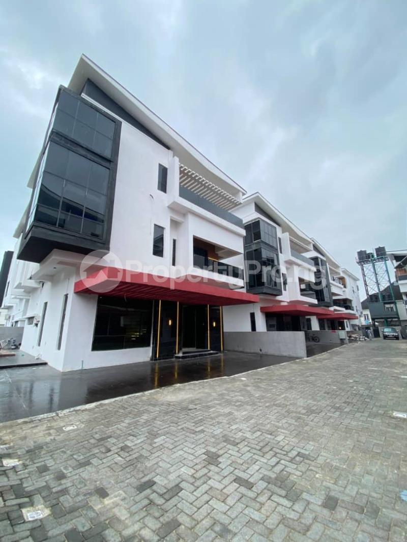 5 bedroom House for sale Ologolo Lekki Lagos