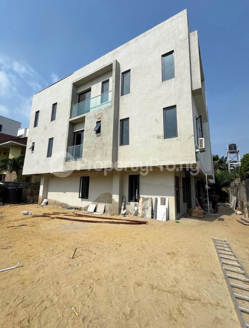5 bedroom House for sale Estate Banana Island Ikoyi Lagos