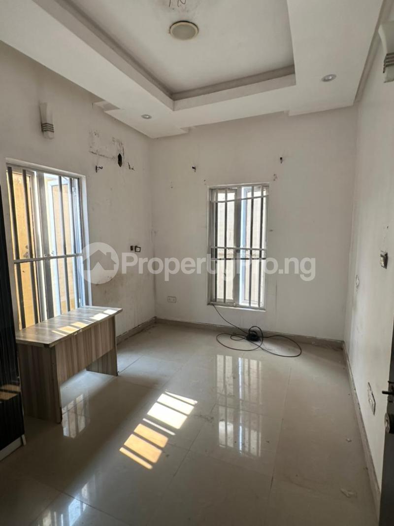 1 bedroom Flat / Apartment for rent chevron Lekki Lagos