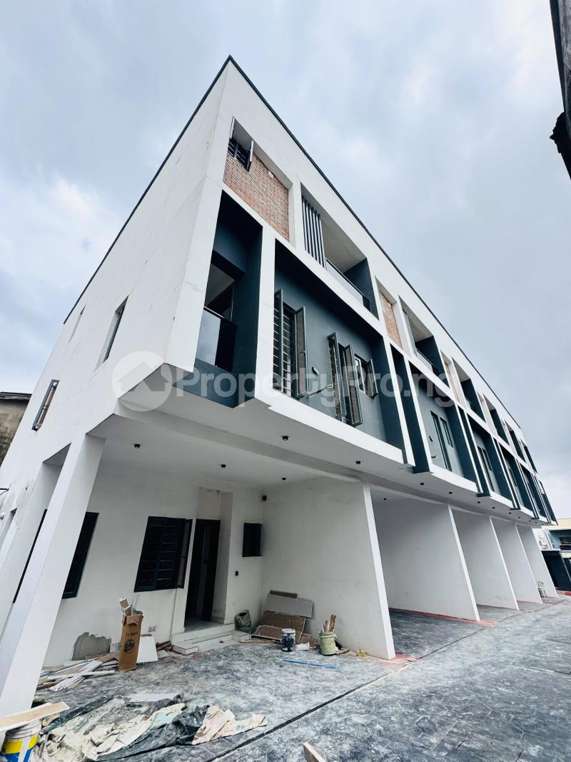 4 bedroom House for sale Maryland Lagos