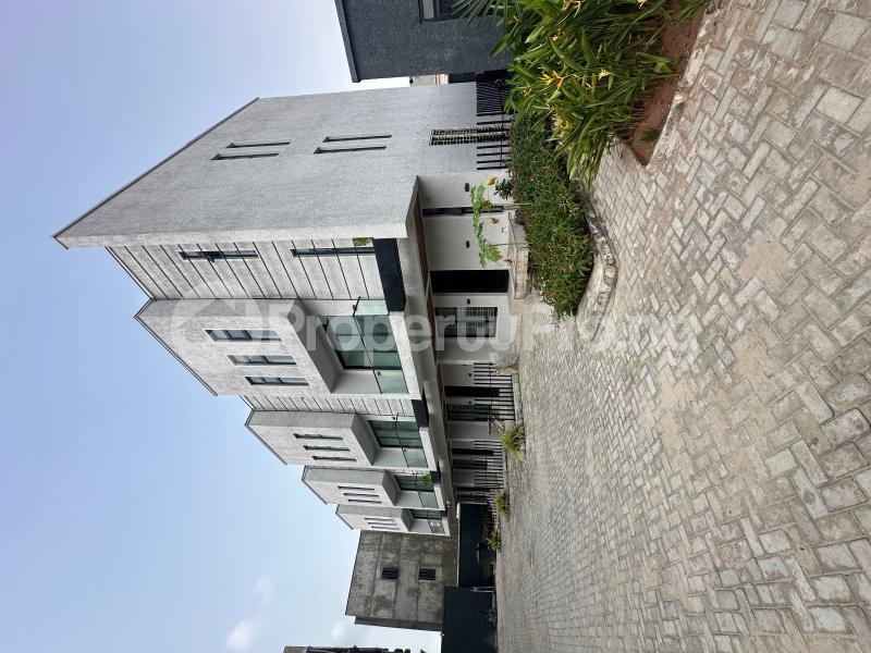 4 bedroom House for sale Ikate Lekki Lagos