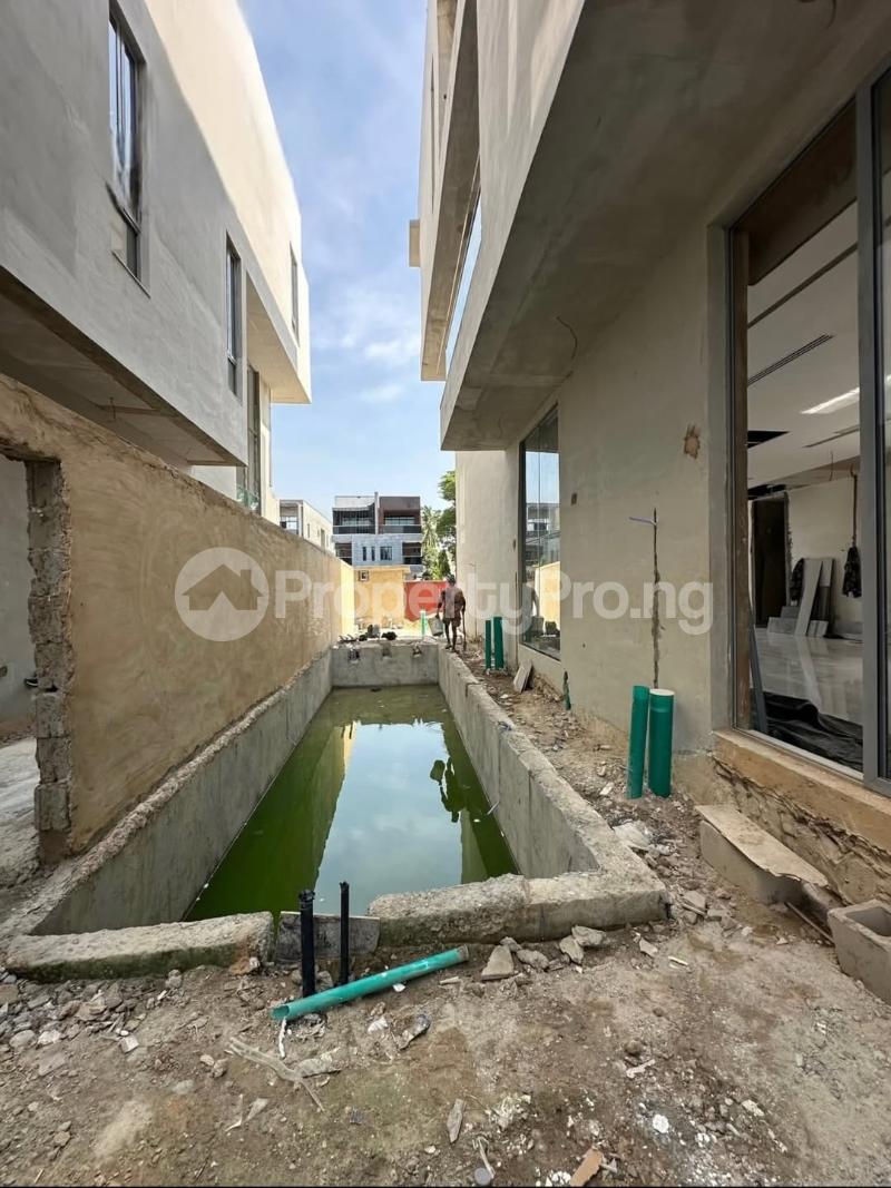 5 bedroom House for sale Estate Ikoyi Lagos