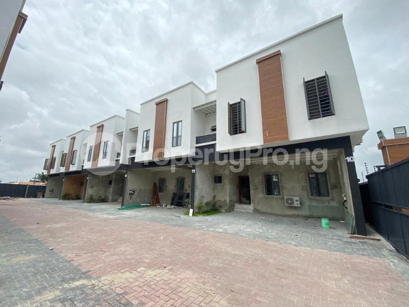 4 bedroom House for rent Orchid Hotel, Lafiaji. Lekki Lagos